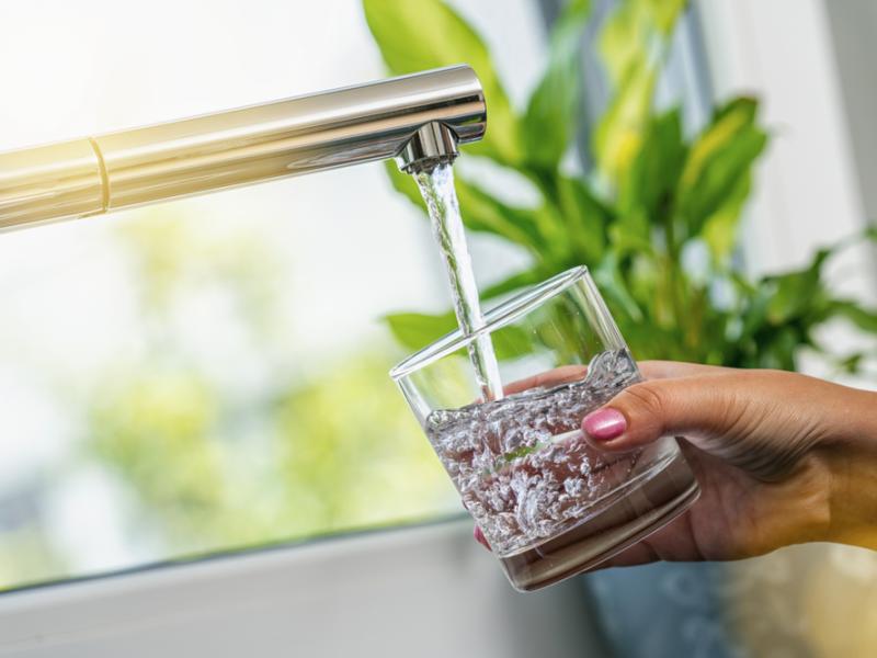 Drinking water filtration systems for homes
